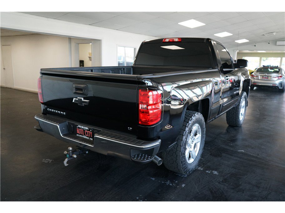 Used 2018 Chevrolet Silverado 1500 LT w/ LT Convenience Package image 7