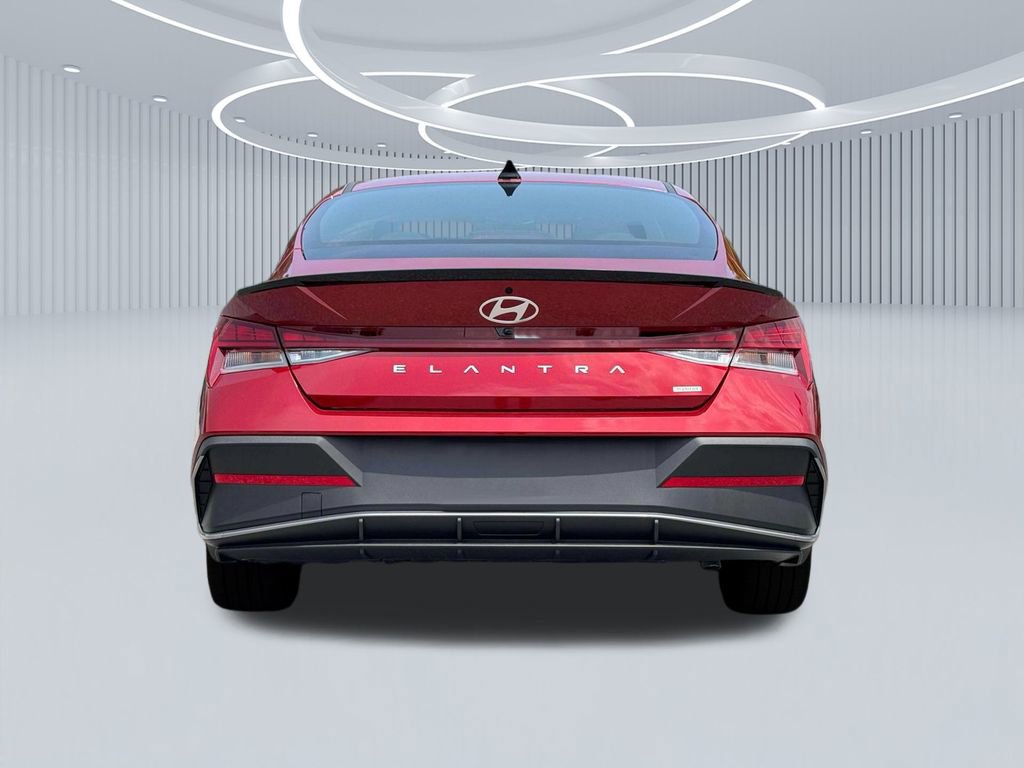New 2025 Hyundai Elantra SEL image 7