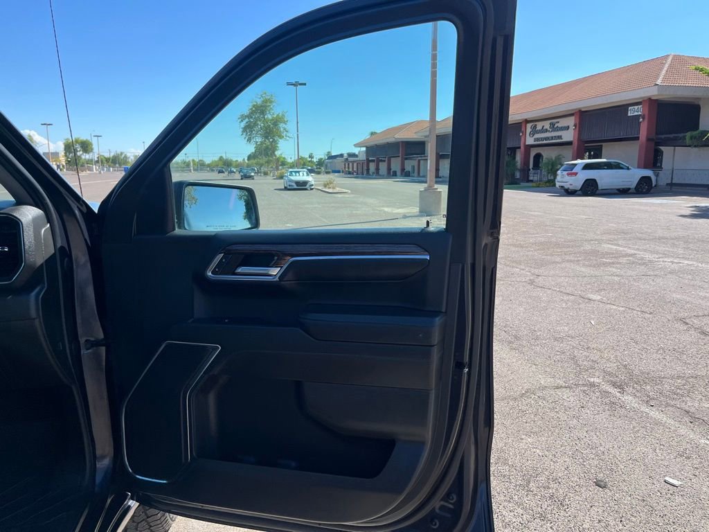 Used 2023 GMC Sierra 1500 Elevation image 18