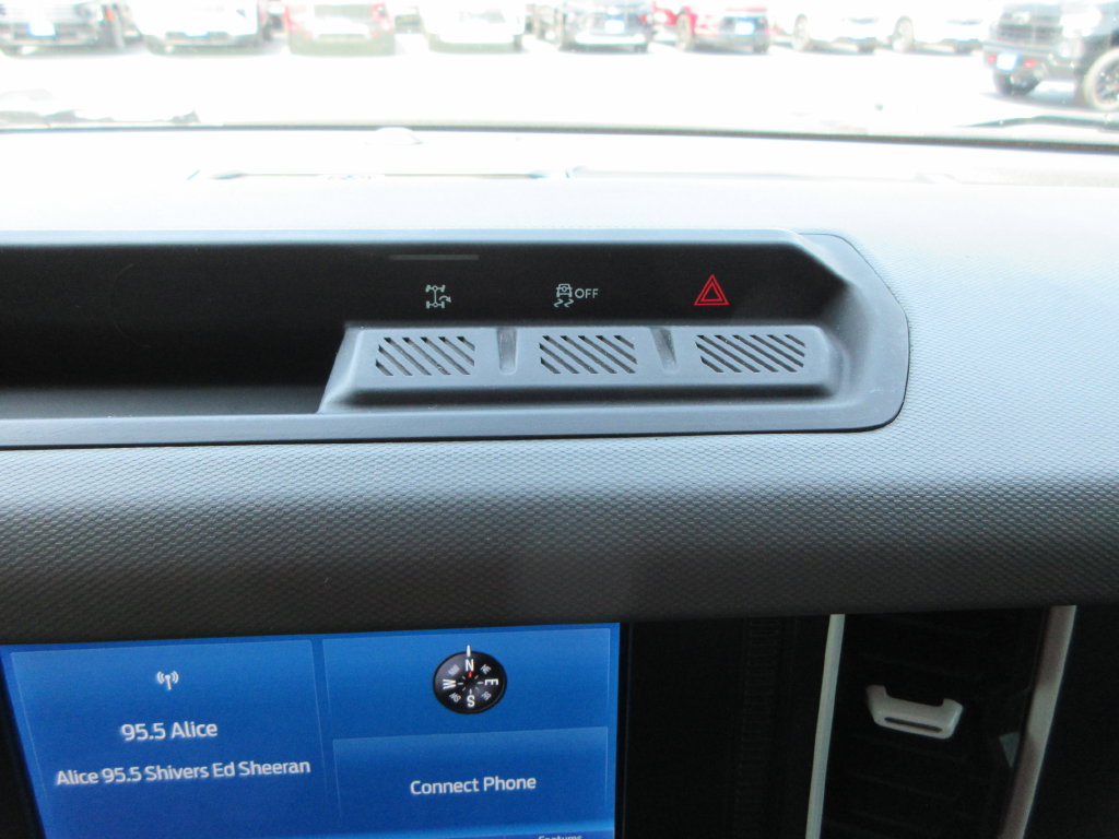 Used 2022 Ford Bronco 4-Door AWD/4WD image 33