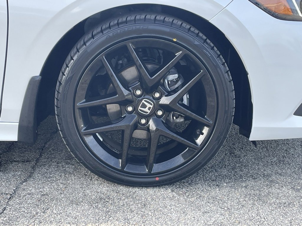 Used 2023 Honda Civic Sport image 9