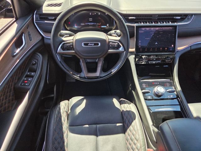 Used 2025 Jeep Grand Cherokee Summit image 27