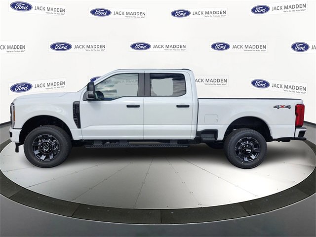 New 2026 Ford F350 XL image 2