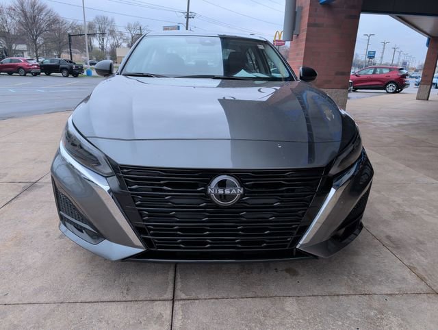 Used 2025 Nissan Altima 2.5 SV AWD/4WD image 10