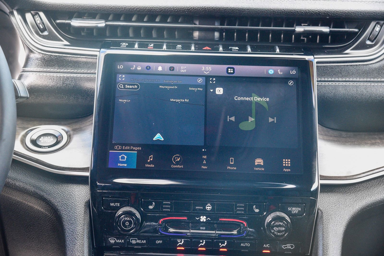 Used 2023 Jeep Grand Cherokee Limited w/ Black Appearance Package image 16