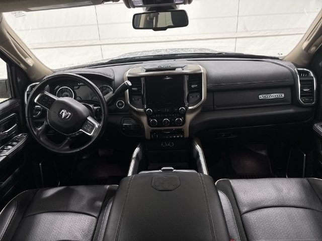 Used 2022 RAM 3500 Laramie AWD/4WD image 20