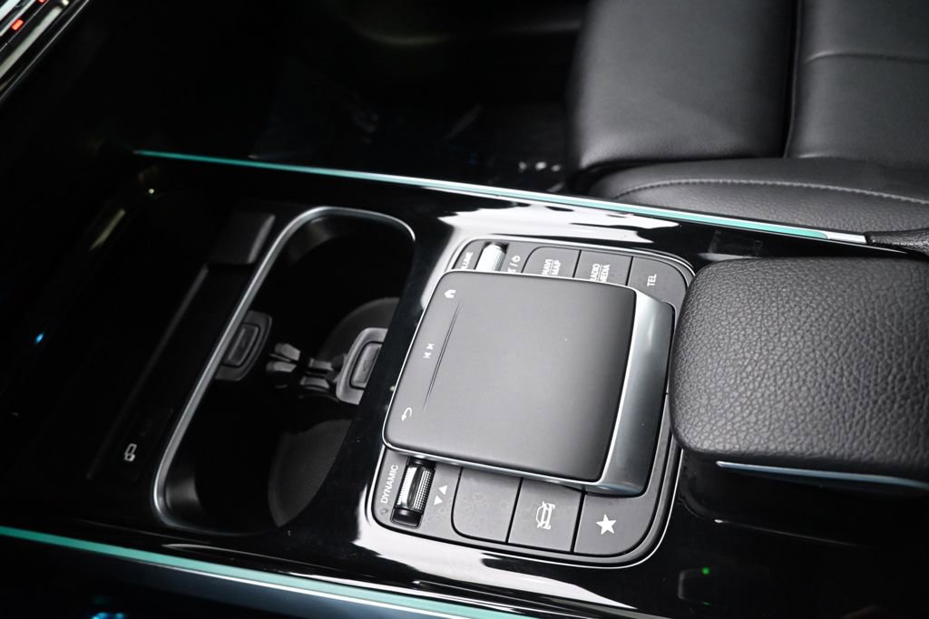 Used 2021 Mercedes-Benz GLB 250 4MATIC image 31