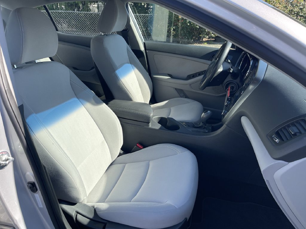 Used 2012 Kia Optima LX FWD image 23