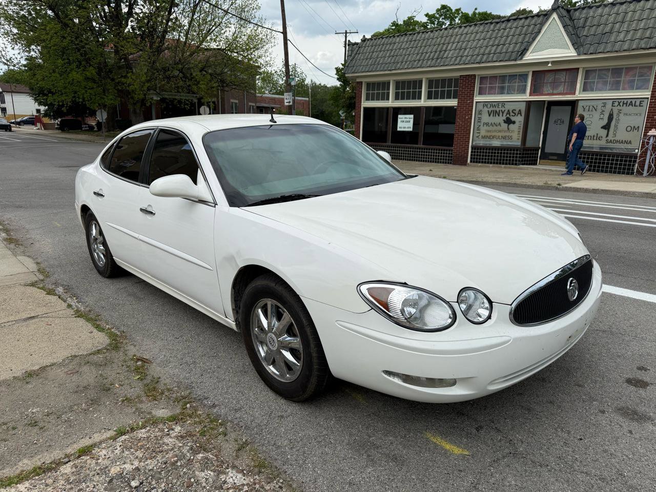 Used 2005 Buick LaCrosse CXL w/ Gold Convenience Package FWD image 7