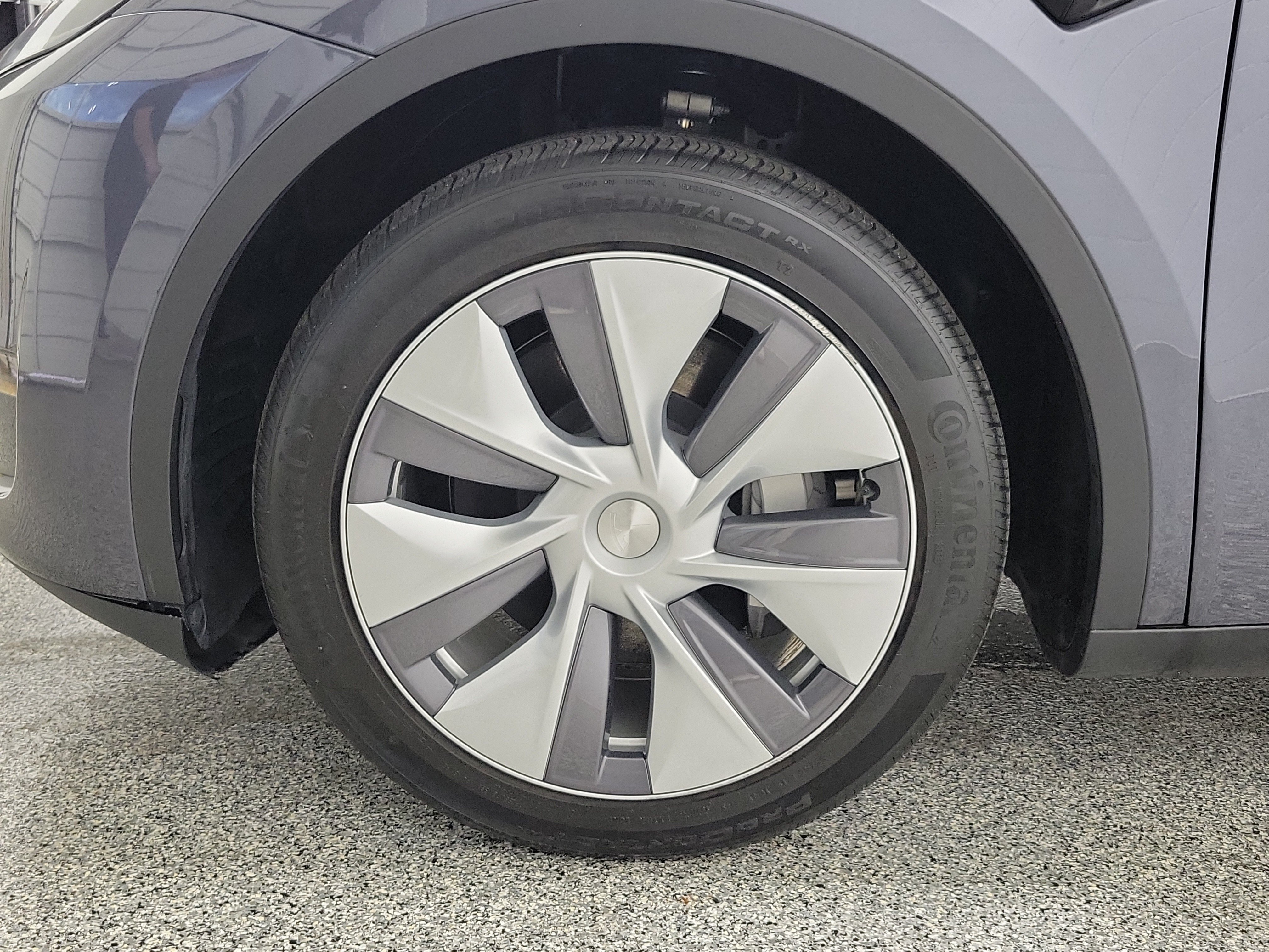 Used 2023 Tesla Model Y Long Range AWD/4WD image 6
