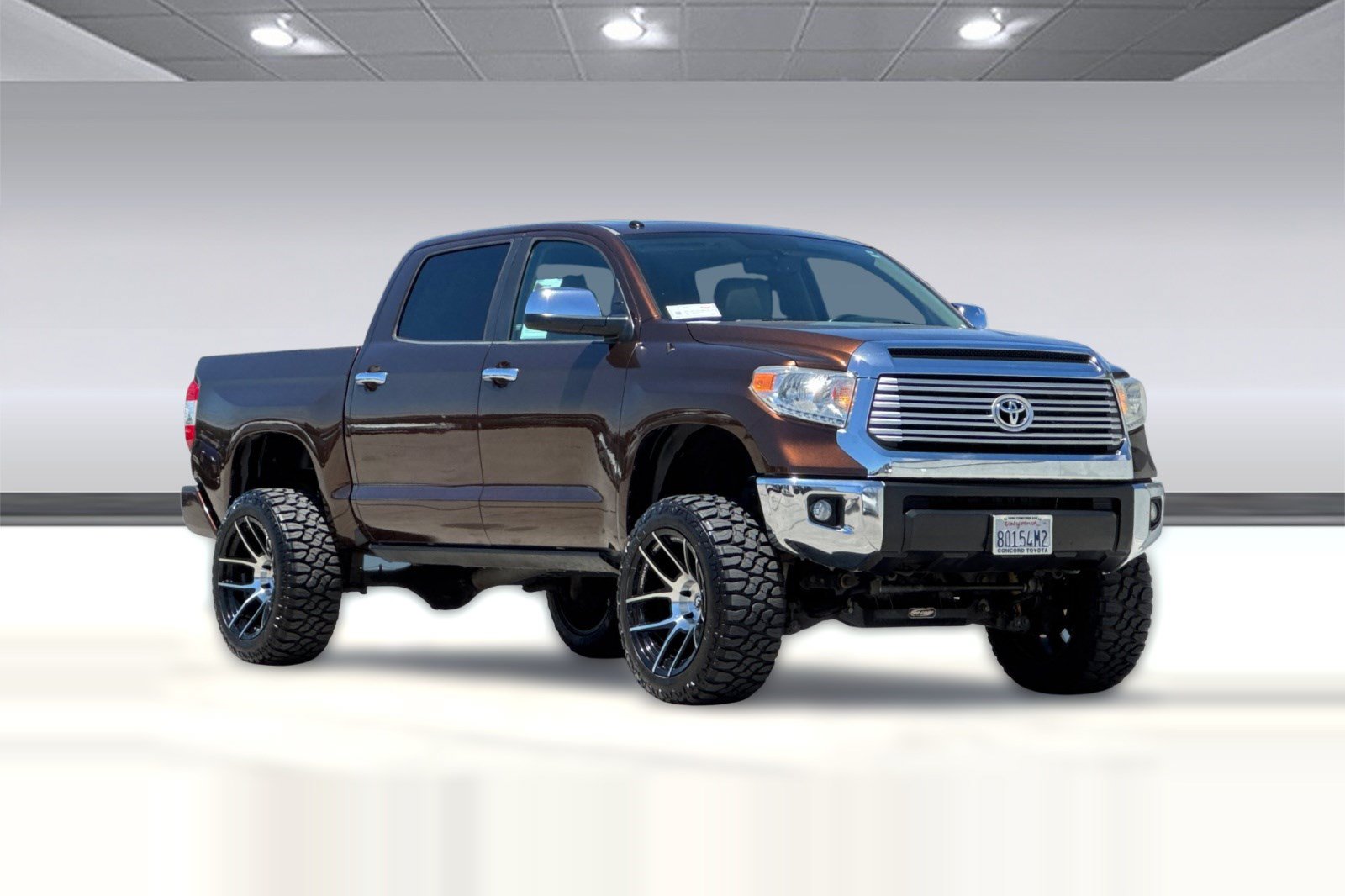 Used 2016 Toyota Tundra Limited w/ Limited Premium Package AWD/4WD image 6