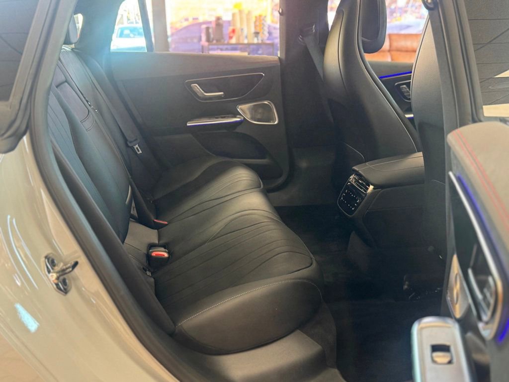 Used 2023 Mercedes-Benz EQE 500 4MATIC Sedan image 21