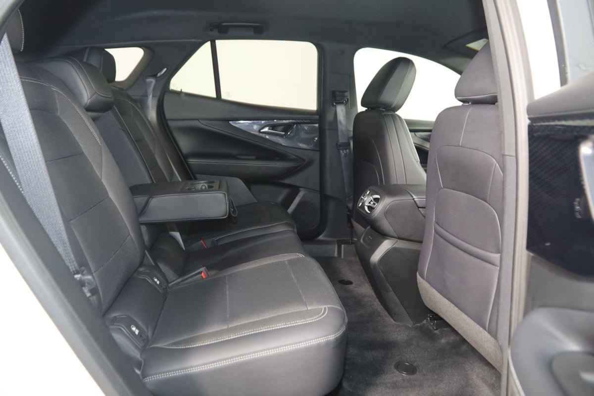 Used 2025 Chevrolet Blazer EV LT AWD/4WD image 13