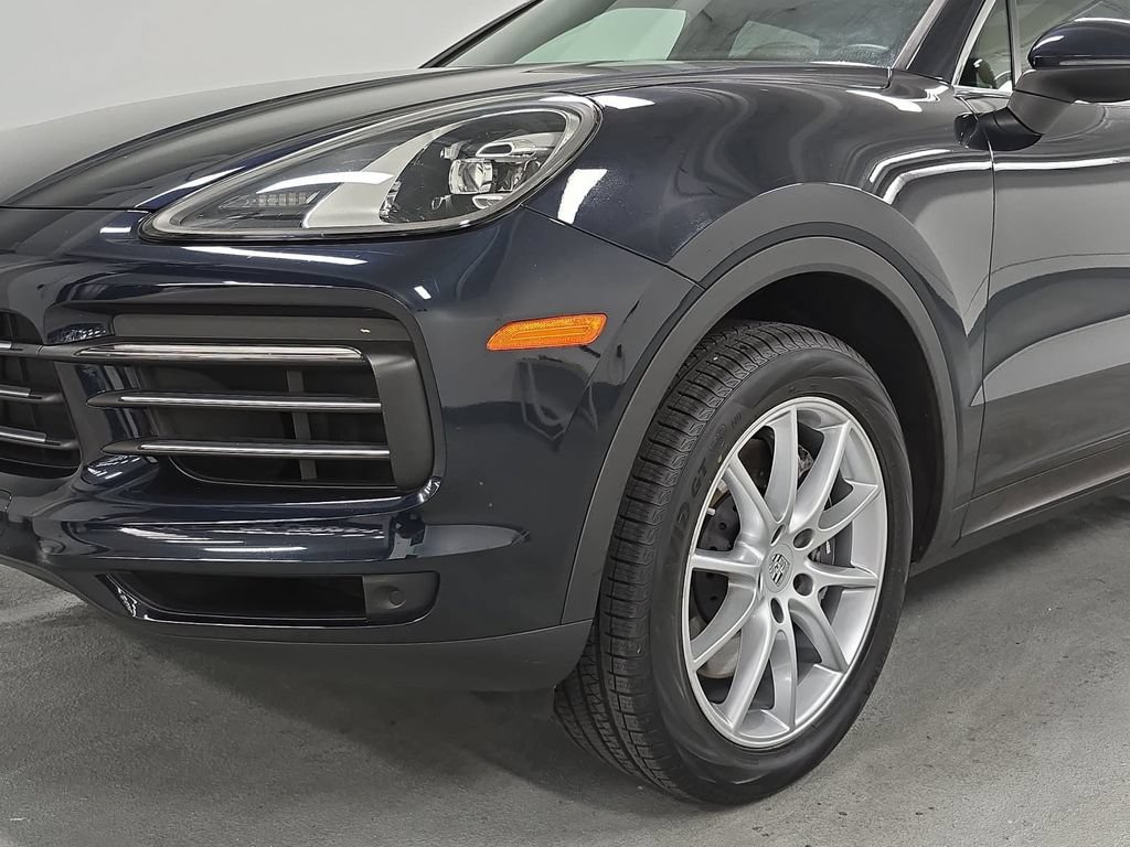 Certified 2023 Porsche Cayenne AWD/4WD image 11