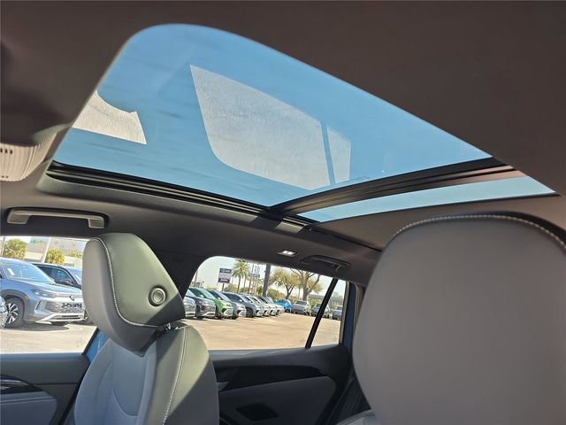 New 2026 Volkswagen Tiguan SE R-Line image 24