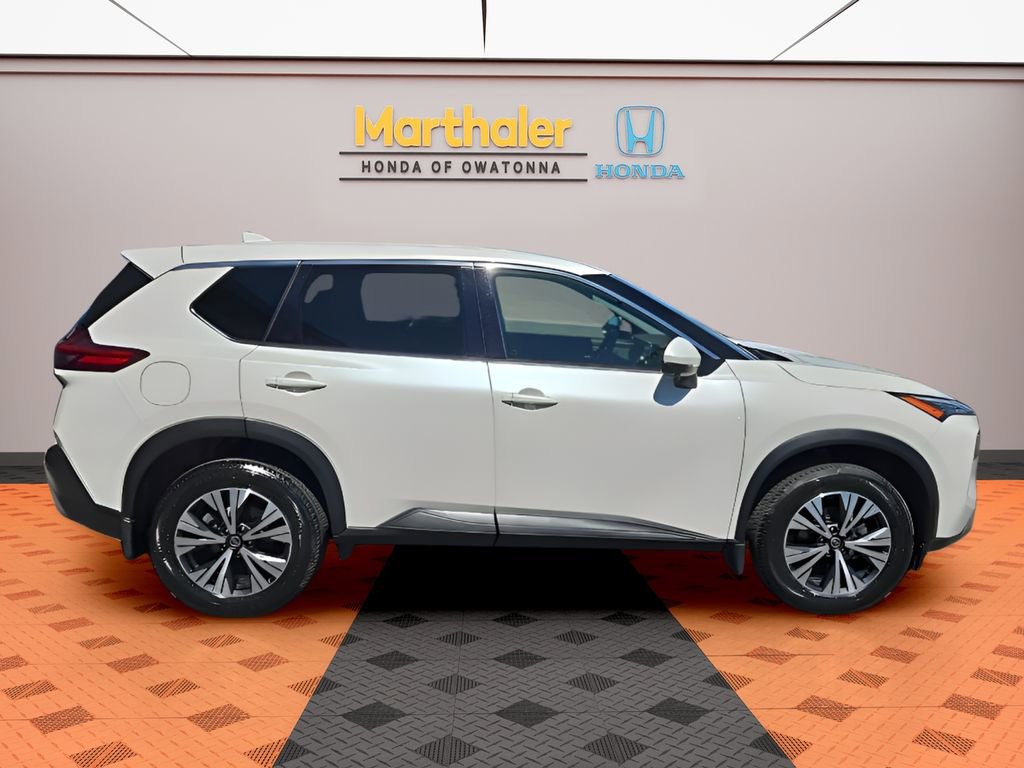 Used 2021 Nissan Rogue SV image 6
