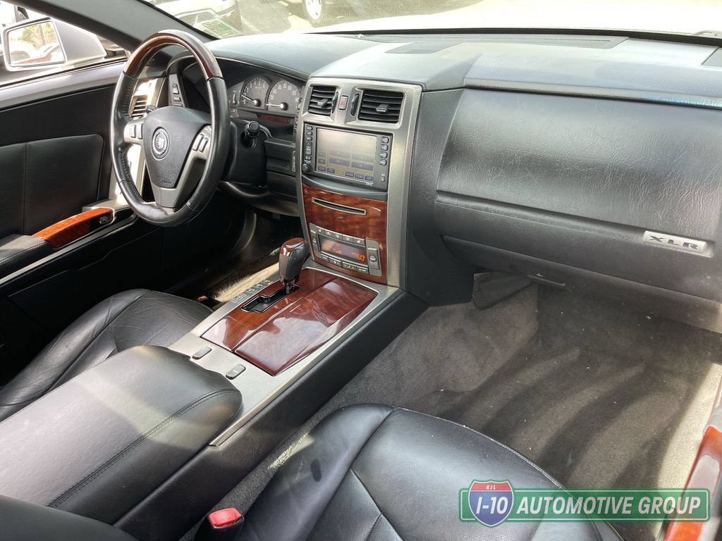 Used 2007 Cadillac XLR RWD image 14