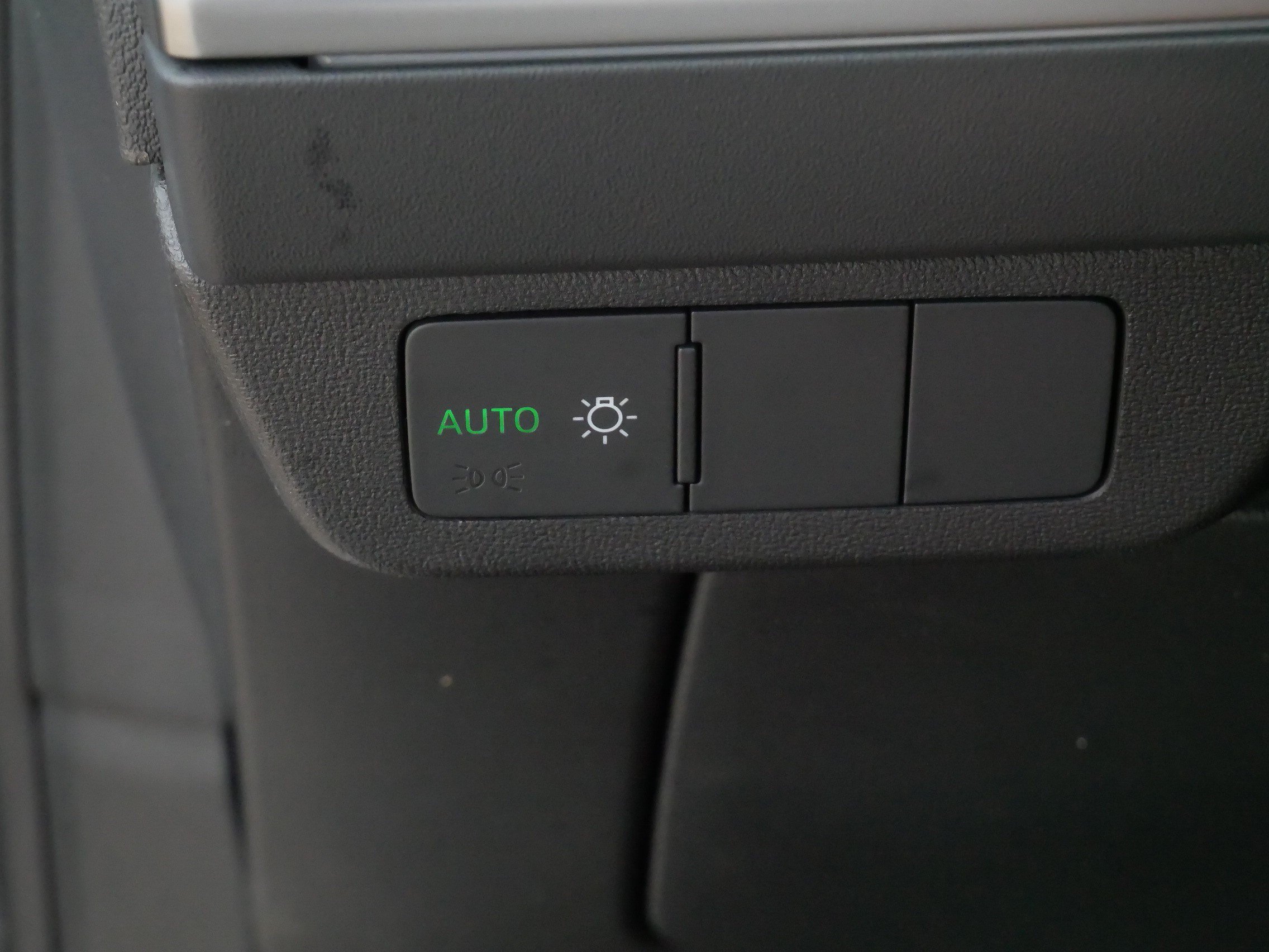 Used 2023 Audi Q4 e-tron Premium Plus w/ Premium Plus AWD/4WD image 27
