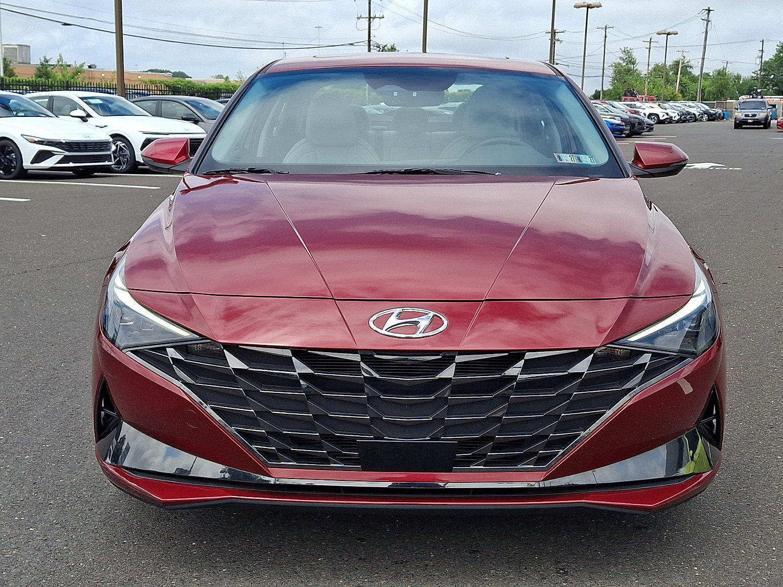 Certified 2023 Hyundai Elantra Limited w/ Preferred Accessory Package FWD image 2
