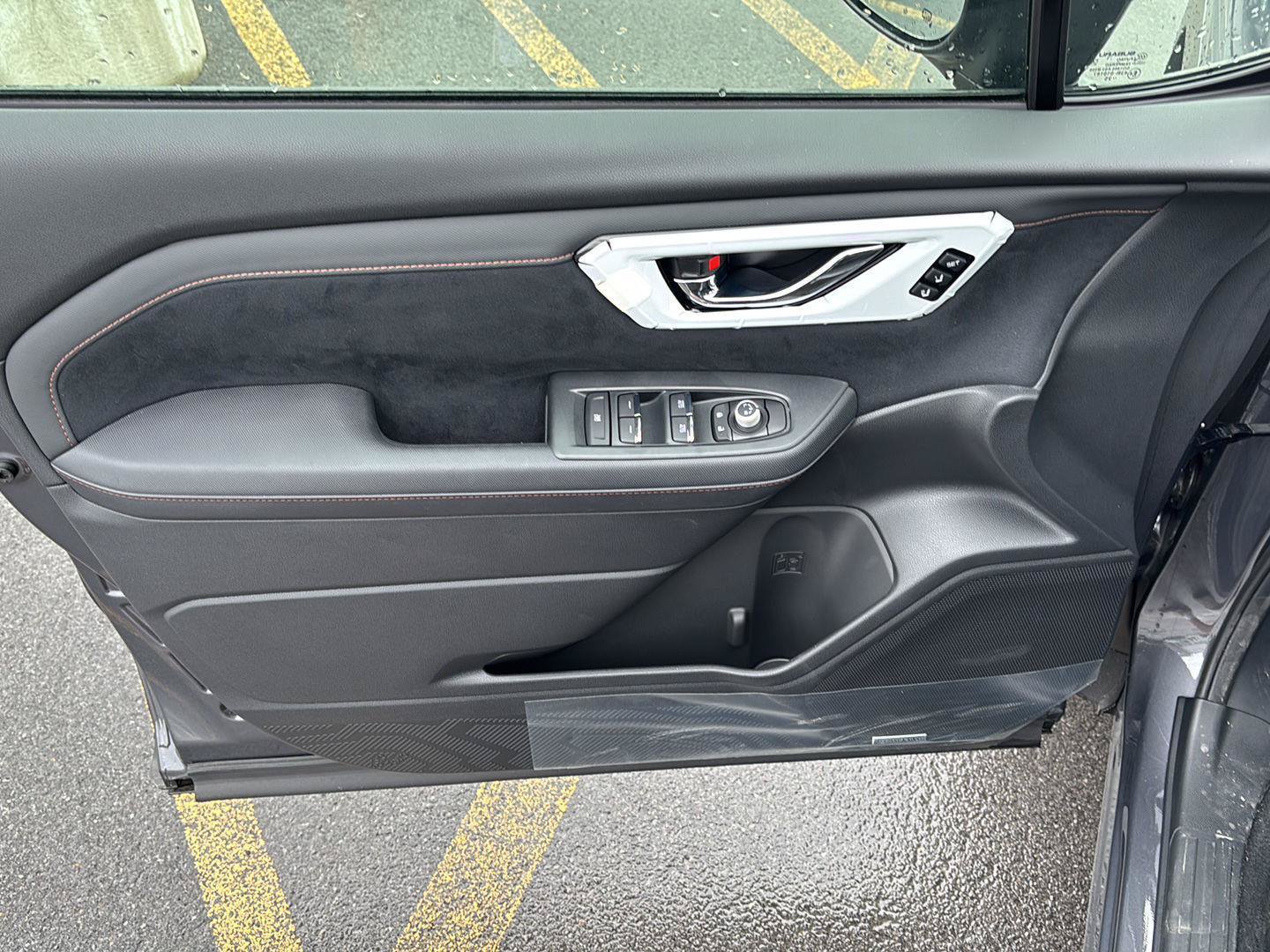 New 2025 Subaru Forester Touring AWD/4WD image 11
