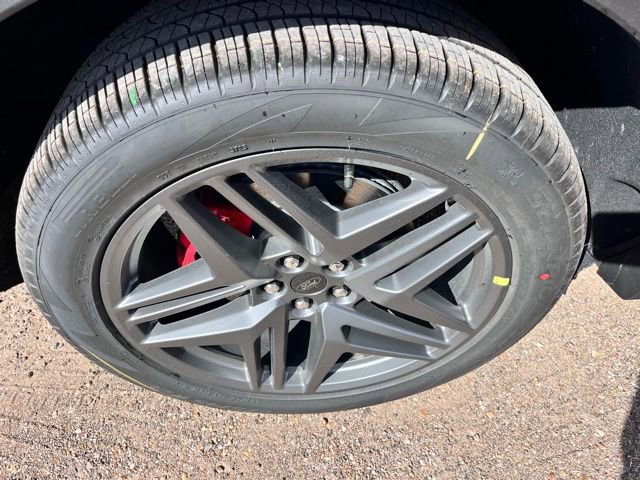 New 2026 Ford Explorer ST-Line w/ ST-Line Street Pack image 8