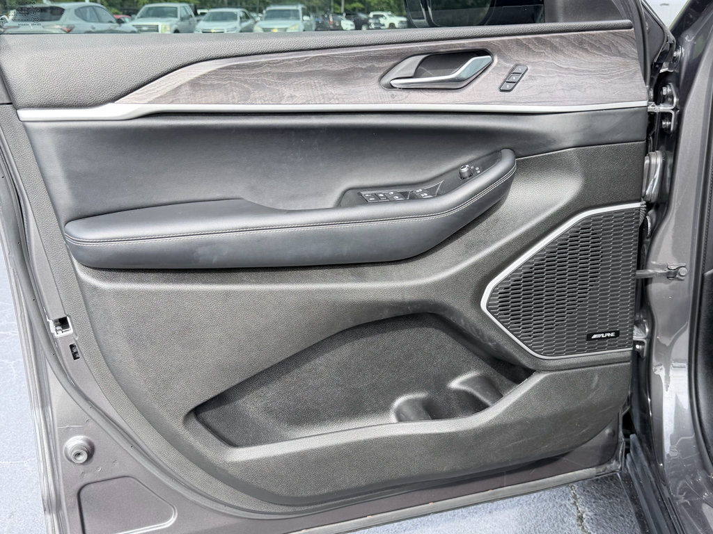 Used 2021 Jeep Grand Cherokee L Limited RWD image 31