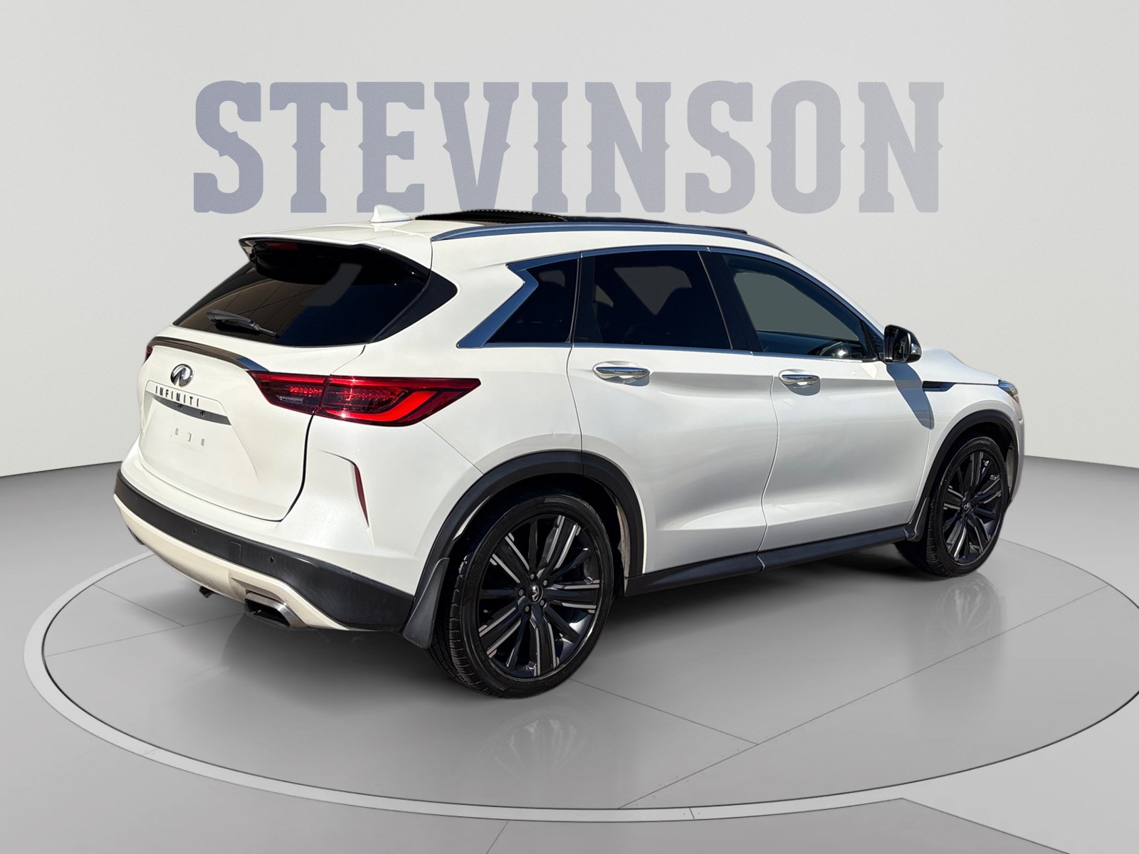 Used 2021 INFINITI QX50 Luxe w/ Appearance Package AWD/4WD image 5