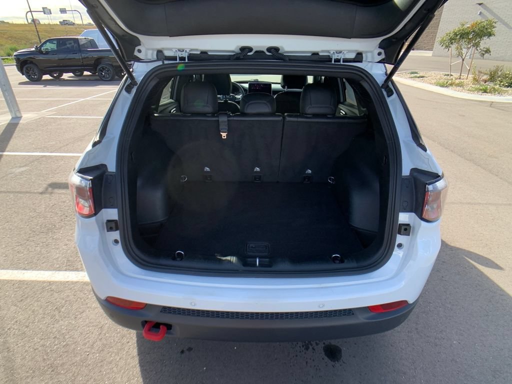 Used 2024 Jeep Compass Trailhawk AWD/4WD image 25