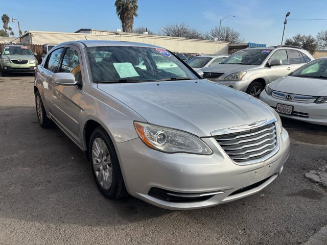 Used 2012 Chrysler 200 LX image 3