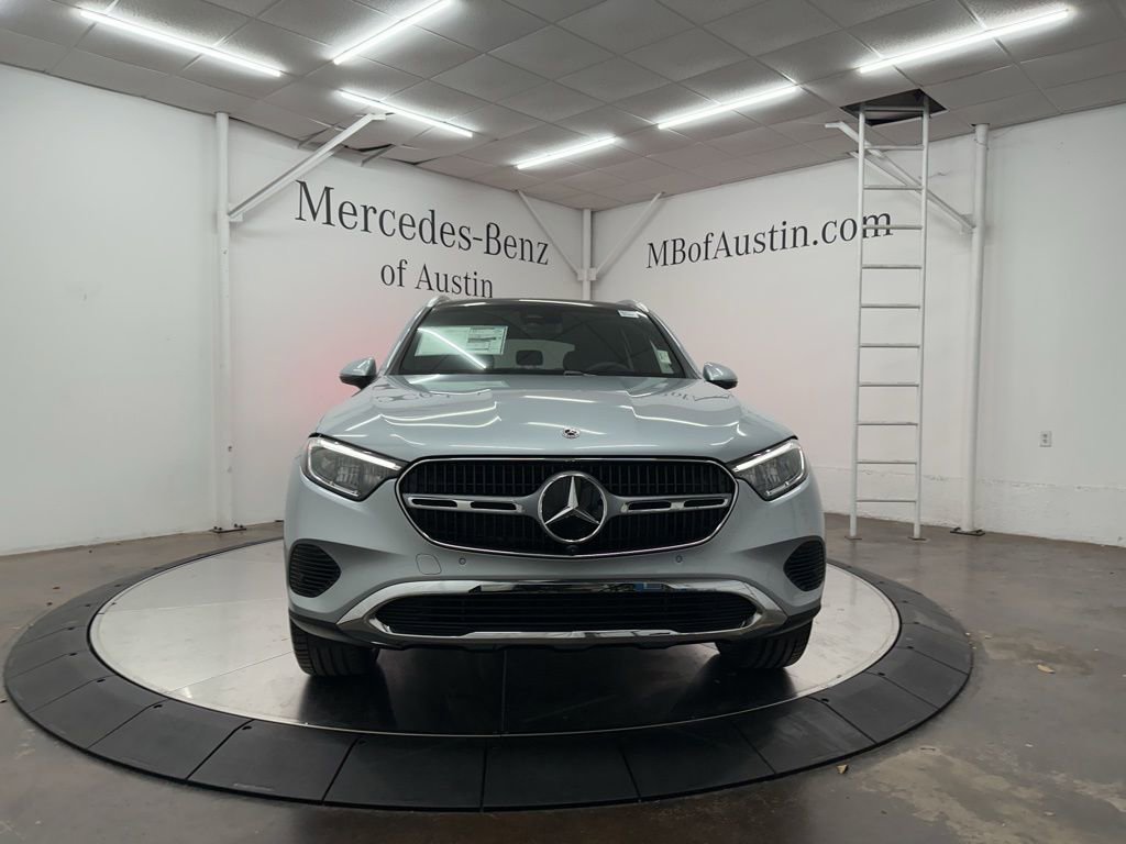 New 2026 Mercedes-Benz GLC 300 image 2