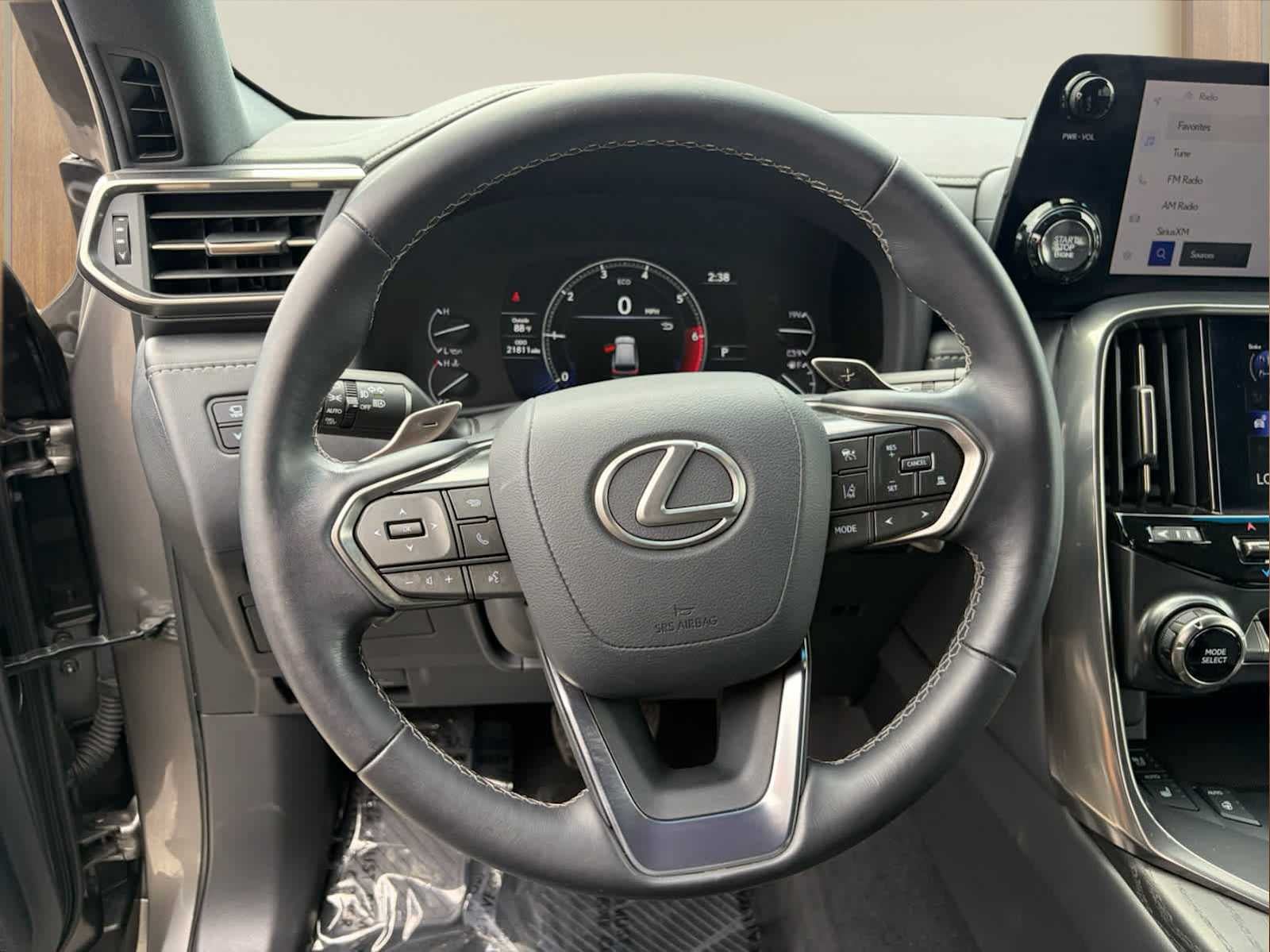 Used 2024 Lexus LX 600 4WD w/ Appearance Package image 11