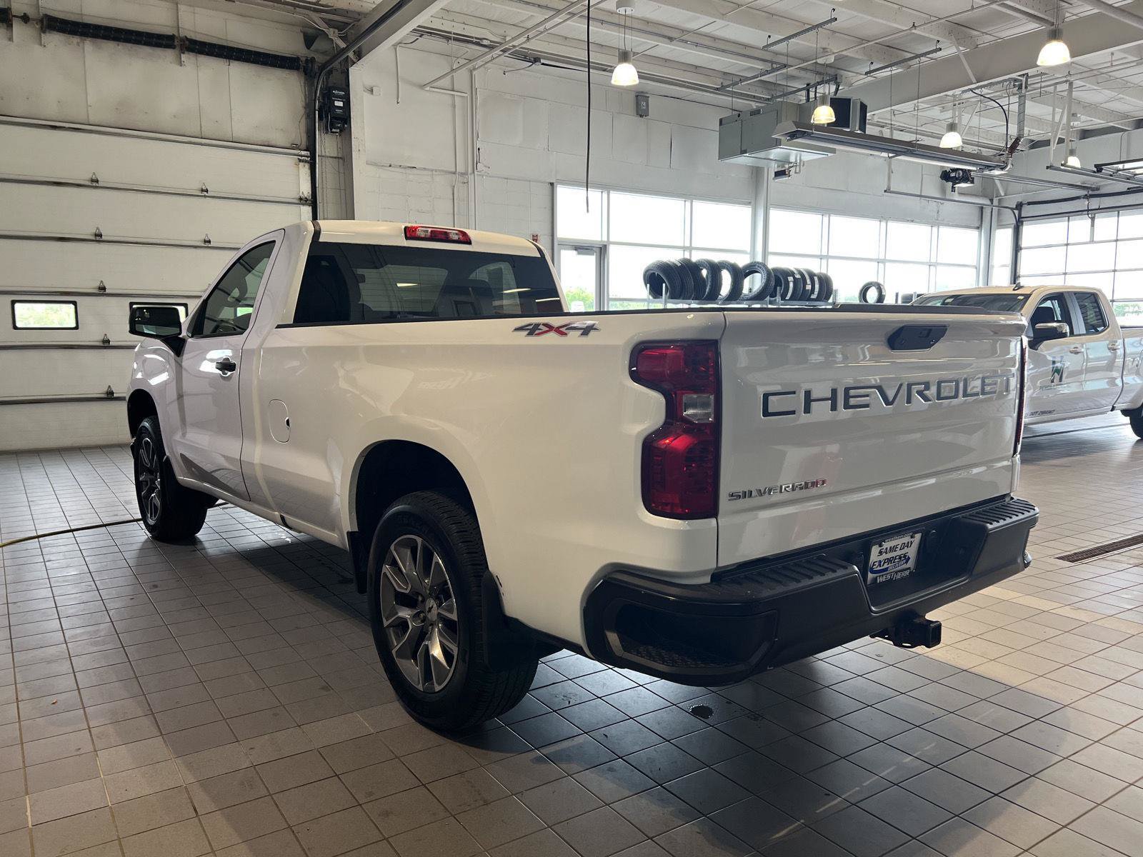Used 2020 Chevrolet Silverado 1500 W/T w/ WT Value Package AWD/4WD image 5