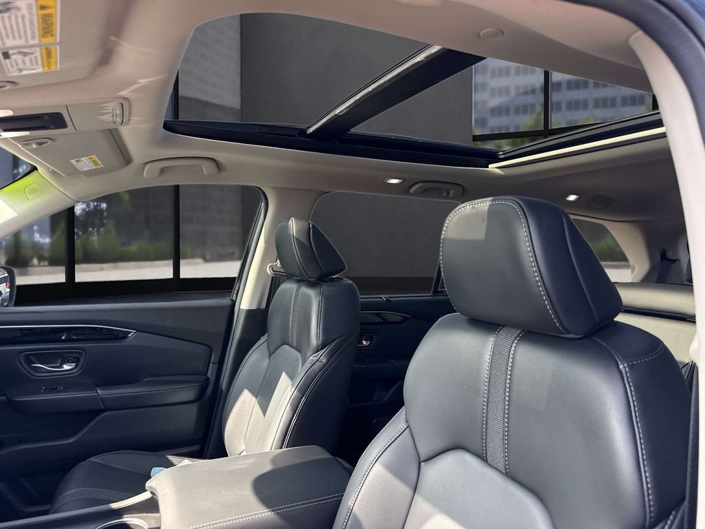 Used 2025 Honda Pilot Touring image 31