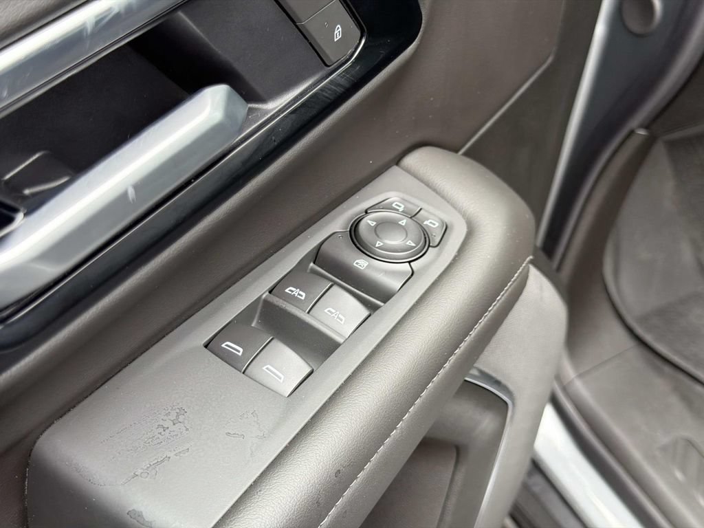Used 2026 Chevrolet Tahoe LS AWD/4WD image 20