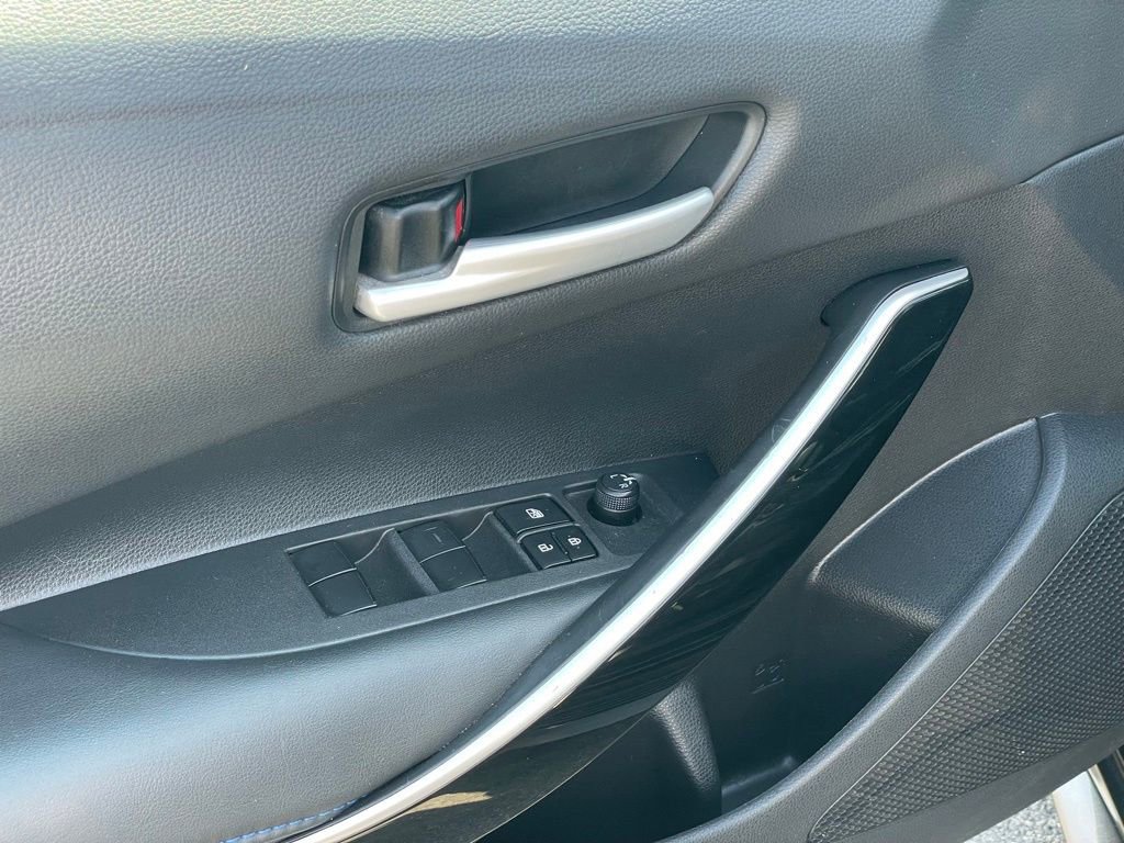 Used 2021 Toyota Corolla XSE w/ Carpet Mat Package (TMS) image 12