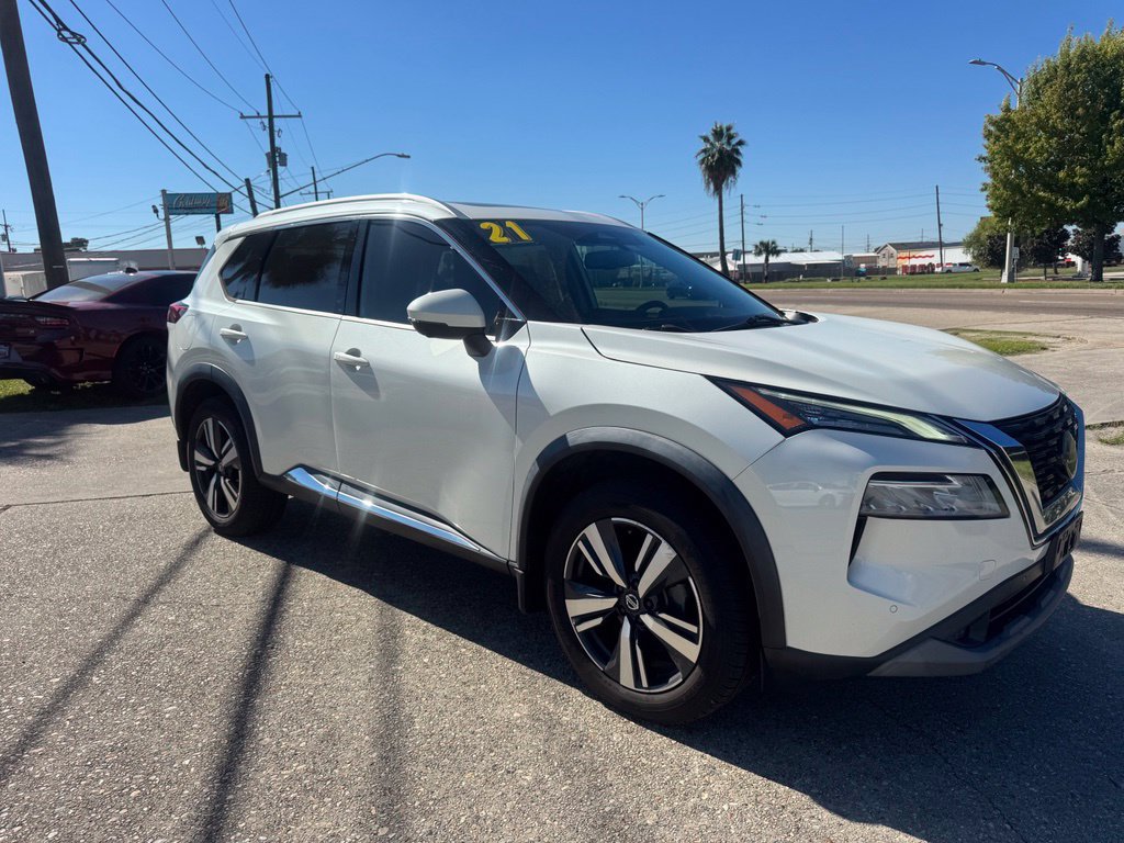 Used 2021 Nissan Rogue SL w/ Premium Package FWD image 3