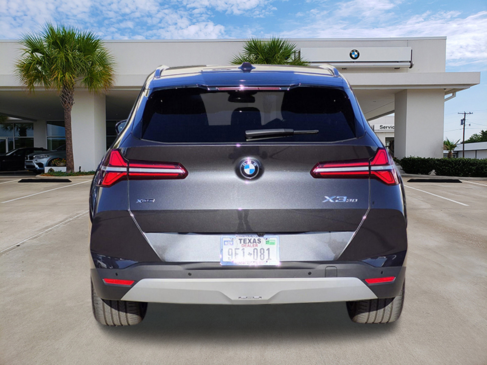 Certified 2025 BMW X3 xDrive30i w/ Premium Package AWD/4WD image 5