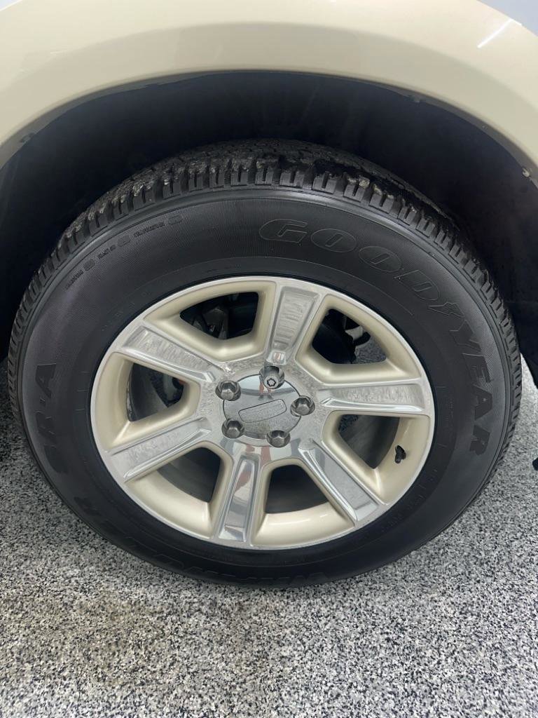 Used 2012 RAM 1500 Laramie Longhorn w/ Protection Group AWD/4WD image 11