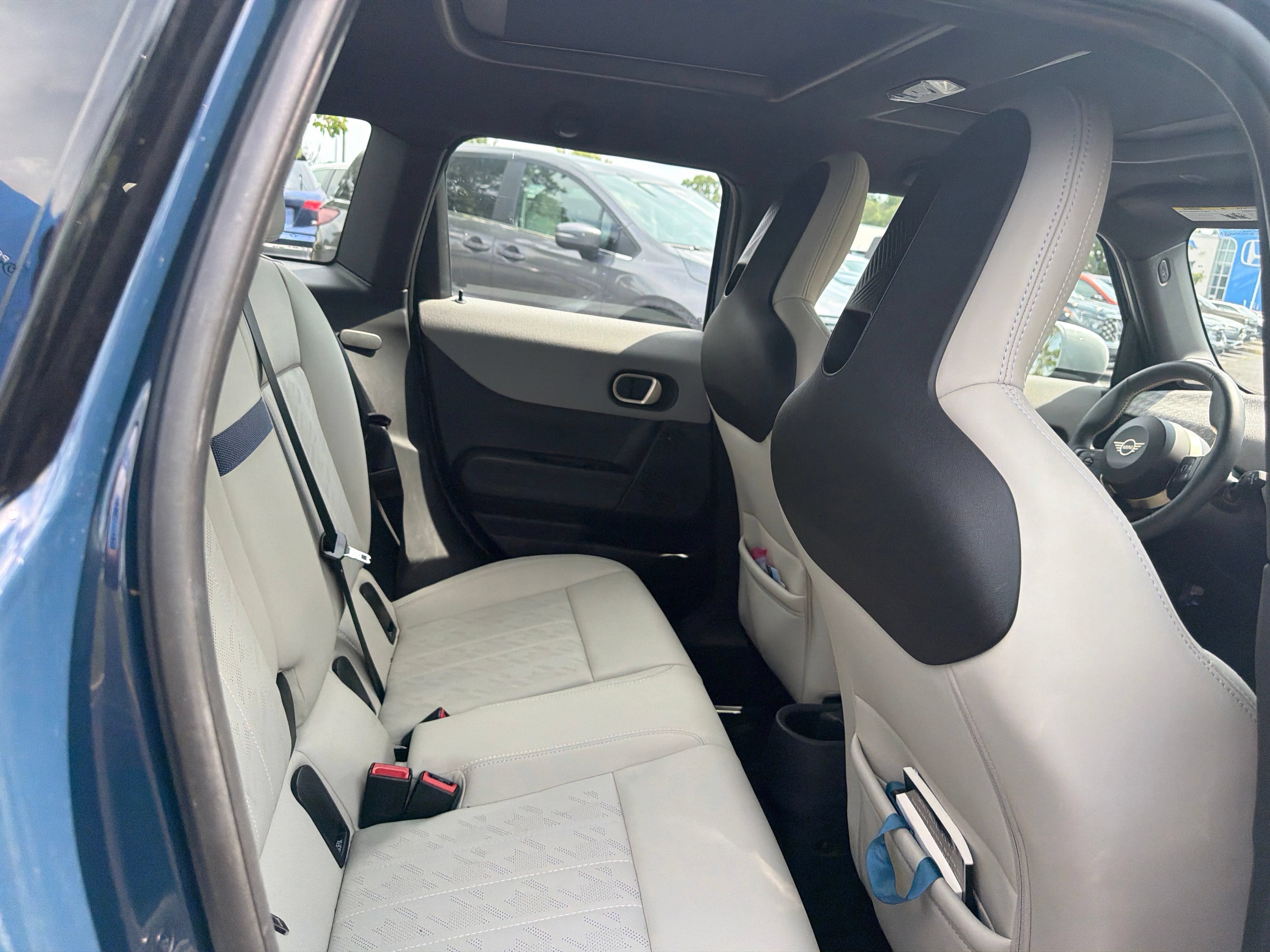 Used 2025 MINI Cooper S FWD image 26