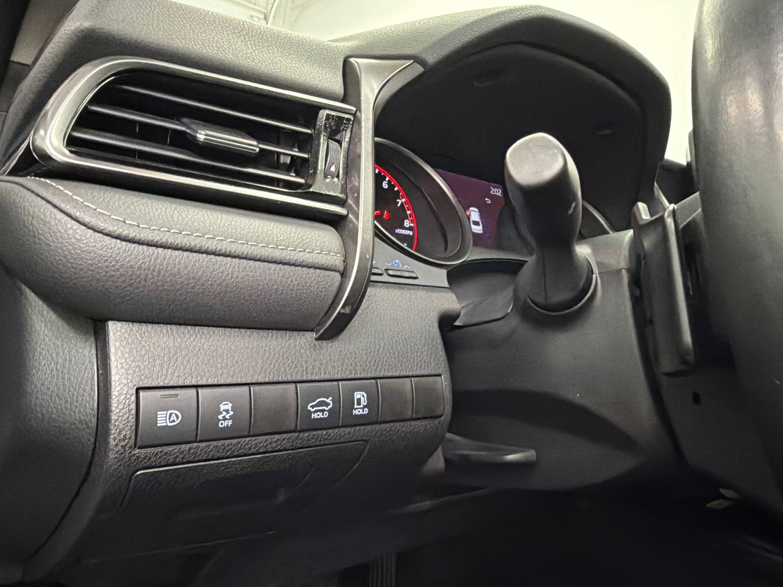 Used 2024 Toyota Camry XSE image 31