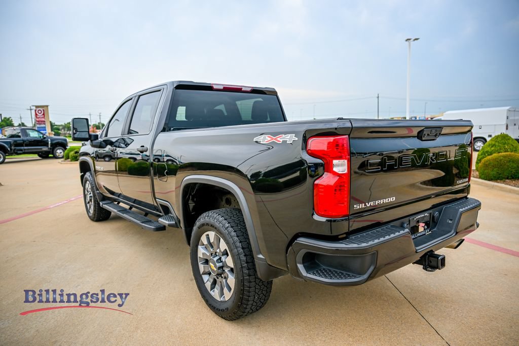 Used 2023 Chevrolet Silverado 2500 Custom w/ Custom Convenience Package AWD/4WD image 5