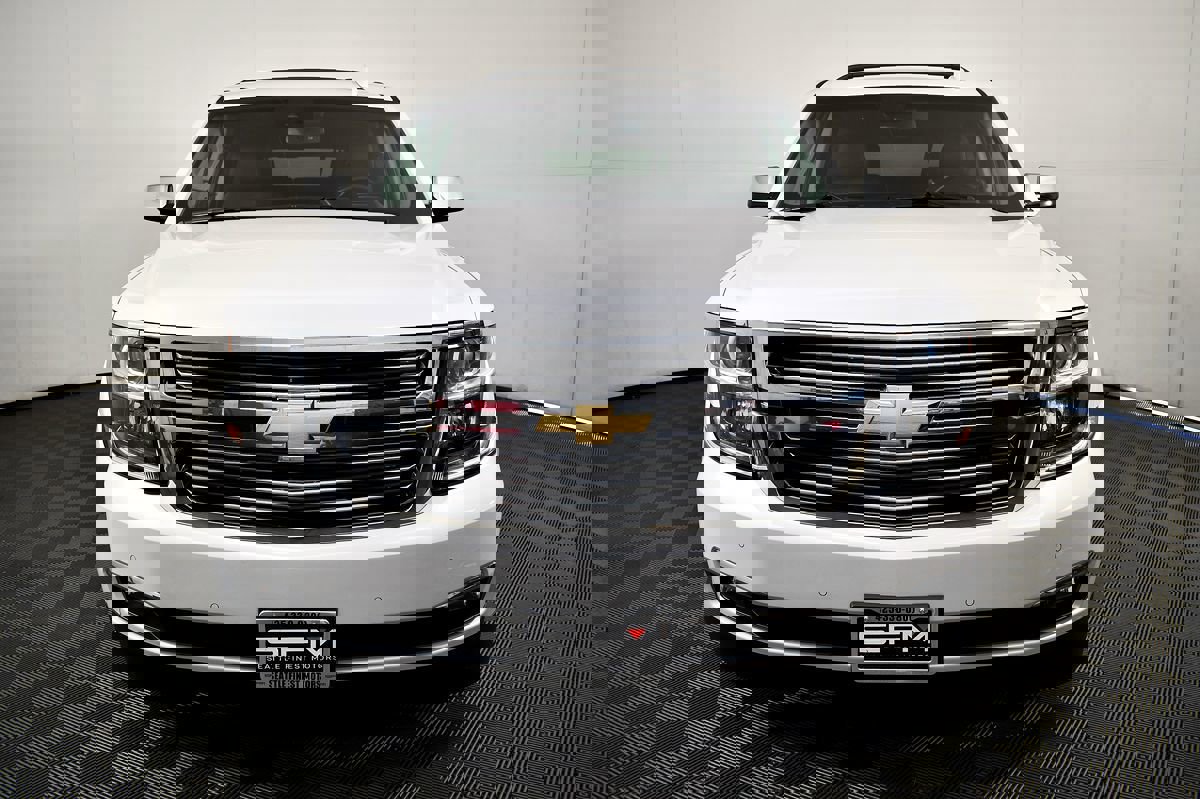 Used 2016 Chevrolet Suburban LTZ image 4