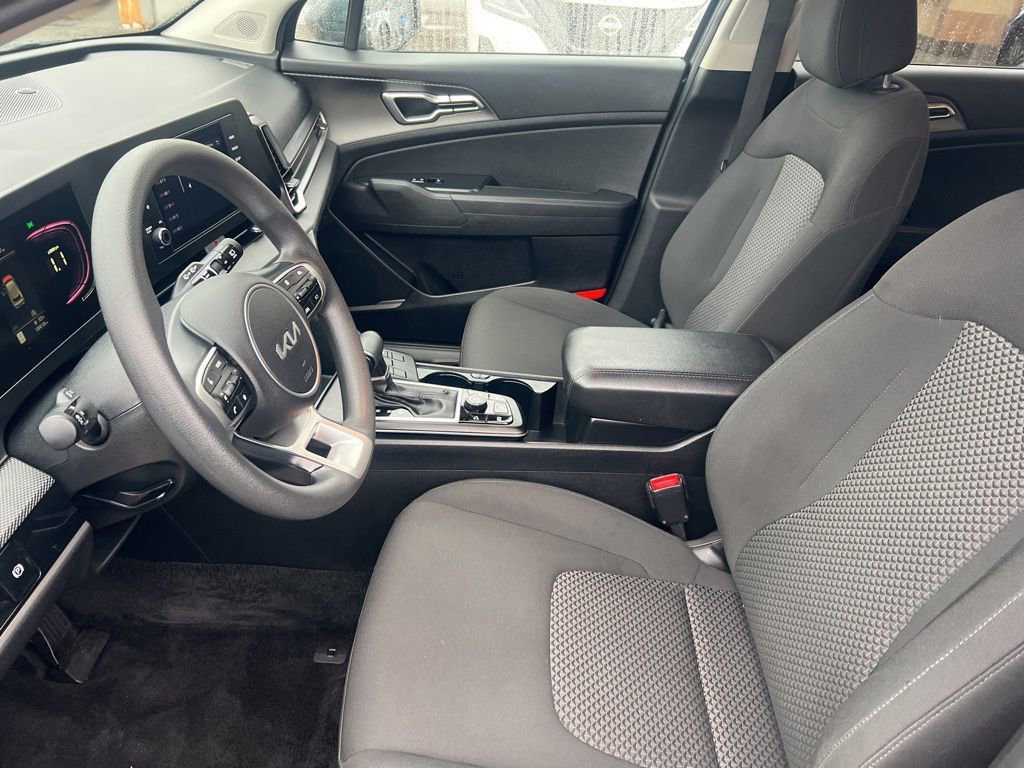 Certified 2023 Kia Sportage LX image 4