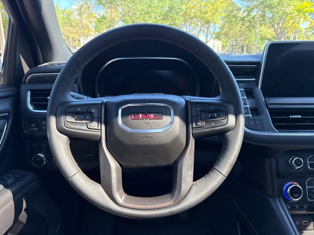 Used 2024 GMC Yukon AT4 w/ AT4 Premium Package AWD/4WD image 26