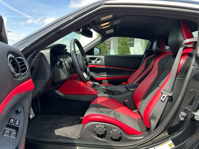 Used 2024 Nissan Z Performance w/ Floor Mat Package RWD image 19