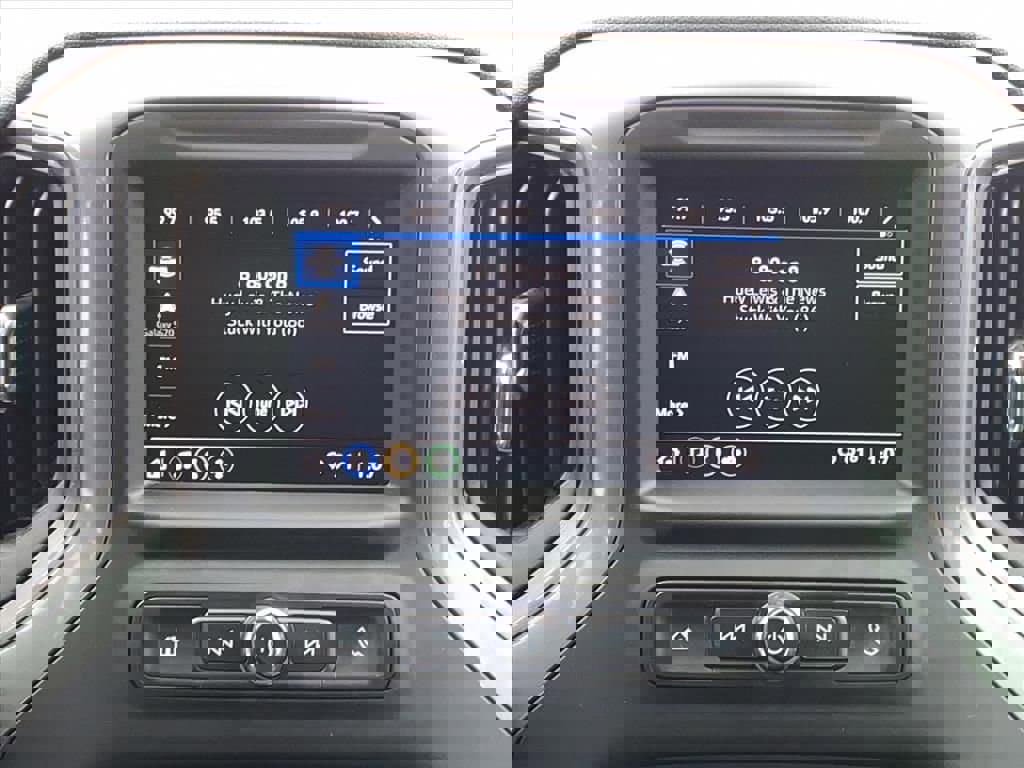 Used 2025 Chevrolet Silverado 2500 Custom w/ Custom Value Package image 26