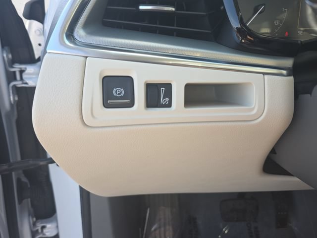 Certified 2023 Cadillac XT5 Premium Luxury AWD/4WD image 27