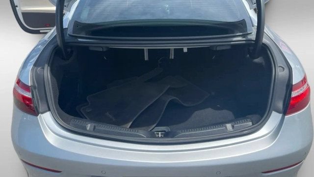Used 2018 Mercedes-Benz E 400 Coupe w/ Premium 3 Package image 11