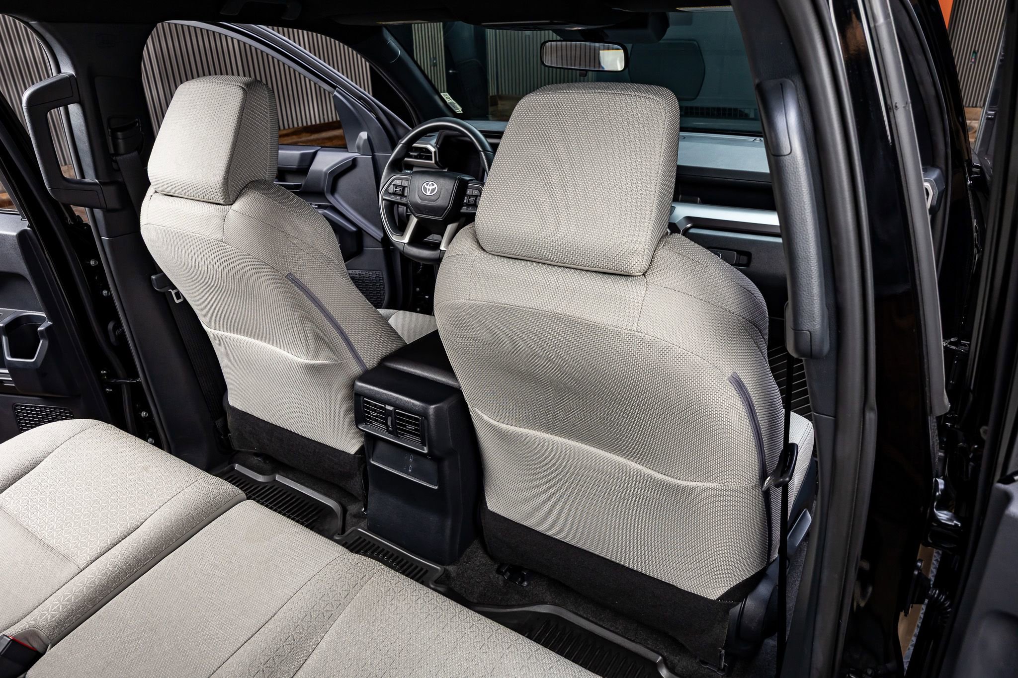 Used 2025 Toyota 4Runner SR5 AWD/4WD image 28
