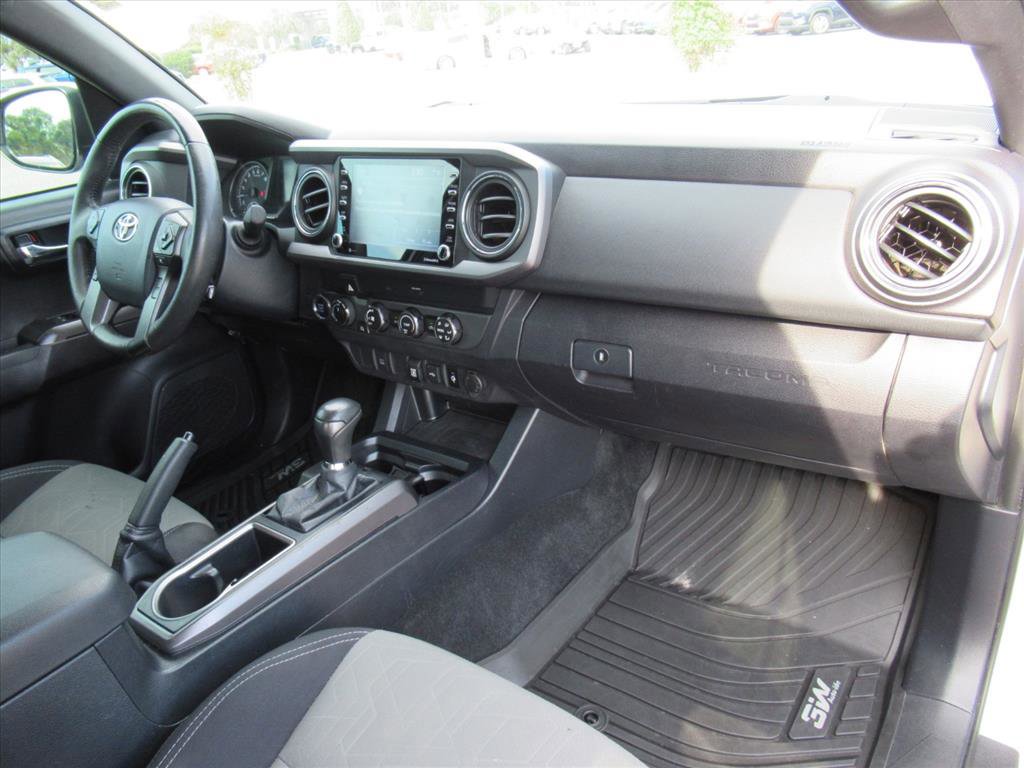 Used 2020 Toyota Tacoma TRD Off-Road image 12